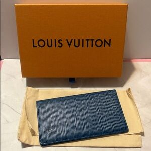 Louis Vuitton Navy Epi Leather Card Holder